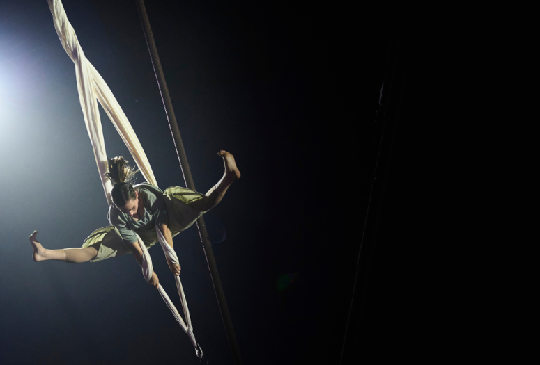 Bastringue – Festival de cirque:  Une 3e édition spectaculaire et haute en couleur!